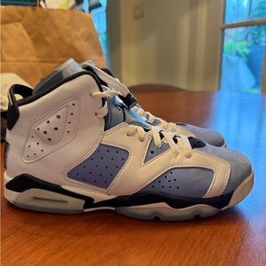 Jordan 6 UNC Sneakers